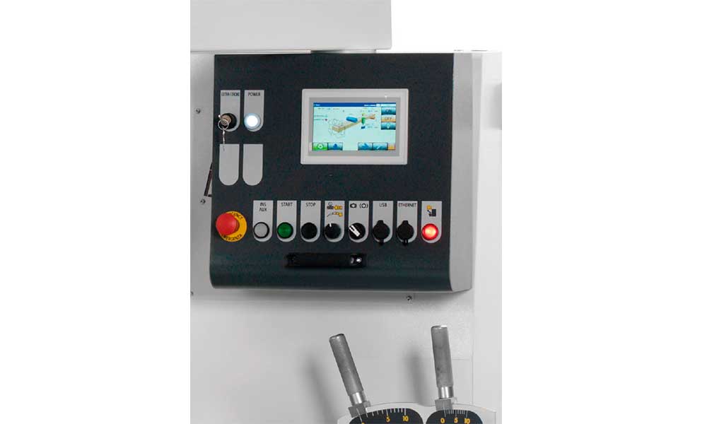 PLC écran touches tactiles, Moulurières Corroyeuses Futura Woodmac